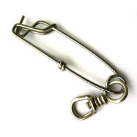 Clips, Swivels and Shackles used in the assembly of spearfishing devices